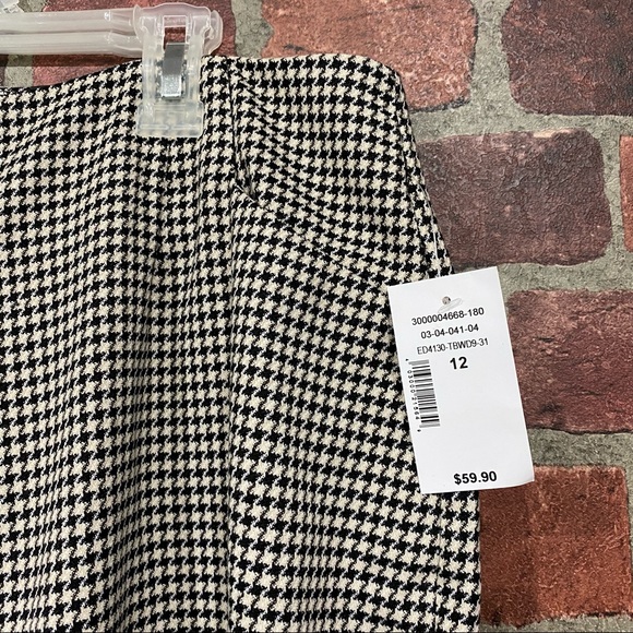 Size 12 Houndstooth Wide Leg Pant - Picture 5 of 14